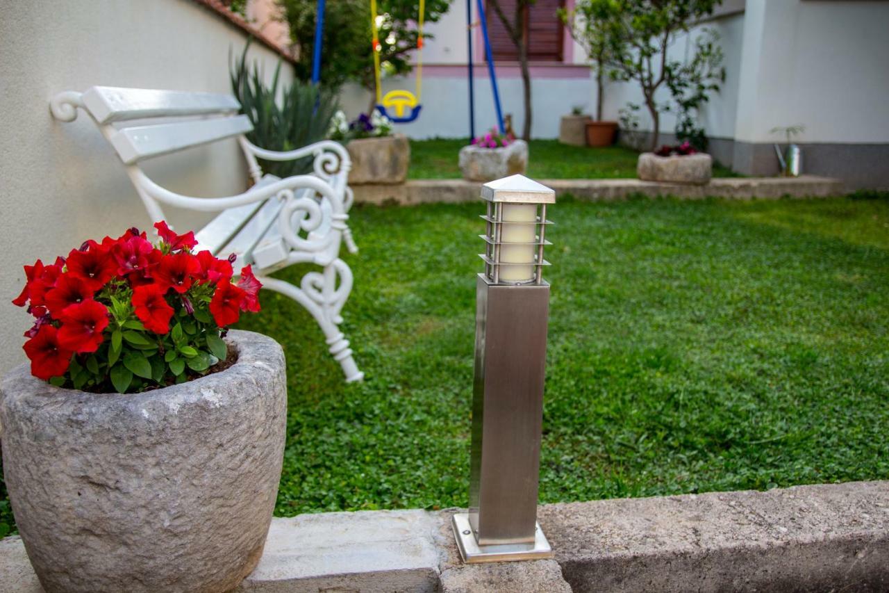 Apartment Ante & Ivanka Vodice Dış mekan fotoğraf